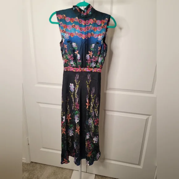 Saloni Sakura Fleur Midi Dress - Picture 7 of 11